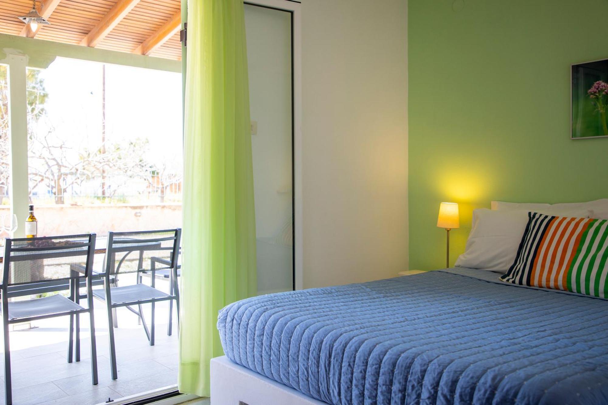 Stefanie Studios Aegina Экстерьер фото
